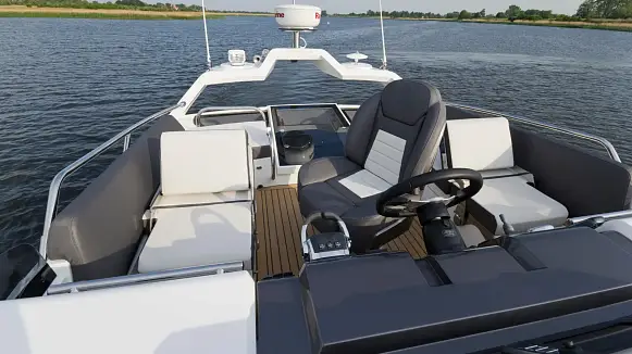 GALEON 430 SKYDECK yacht