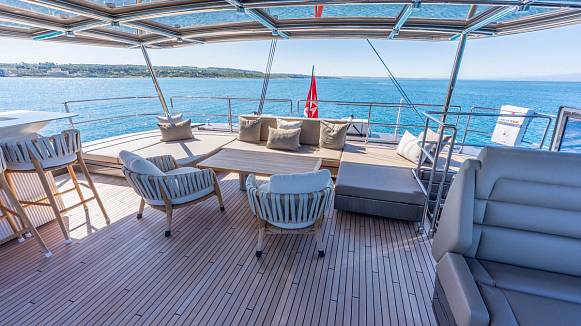 SUNREEF 60 SAILING yacht