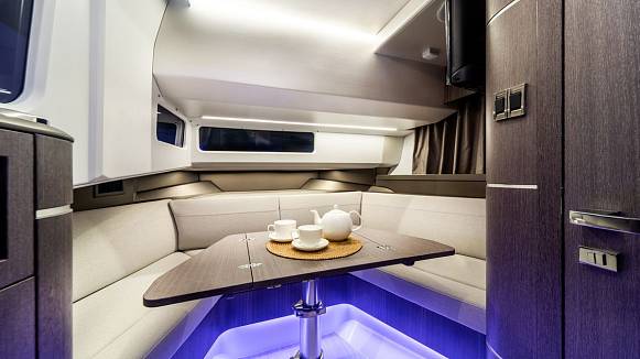 GALEON 325 GTO yacht