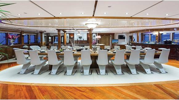 LEGEND yacht