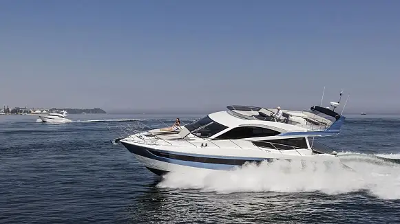 GALEON 550 FLY yacht