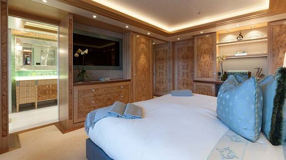 SOLANDGE yacht