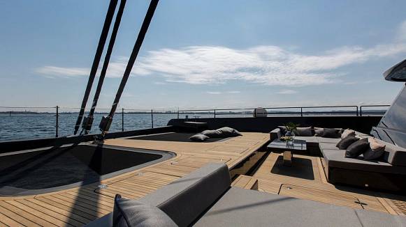 SUNREEF 80 SAILING yacht