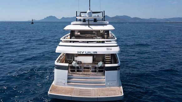 UILIA yacht