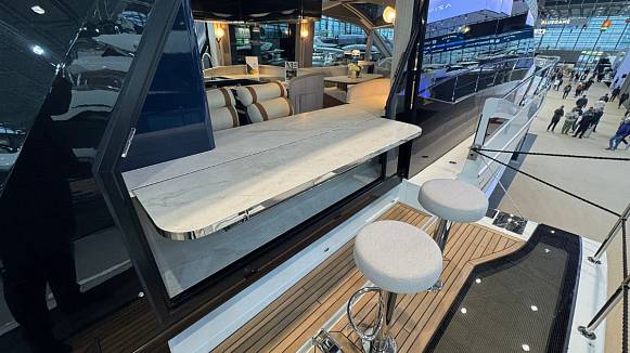 GALEON 640 FLY yacht