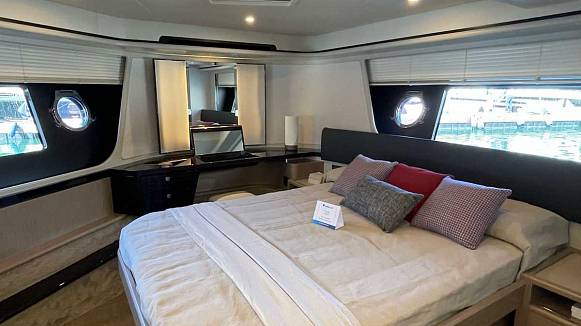 ABSOLUTE 62 FLY yacht