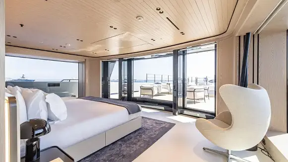 VIRTUOSITY yacht