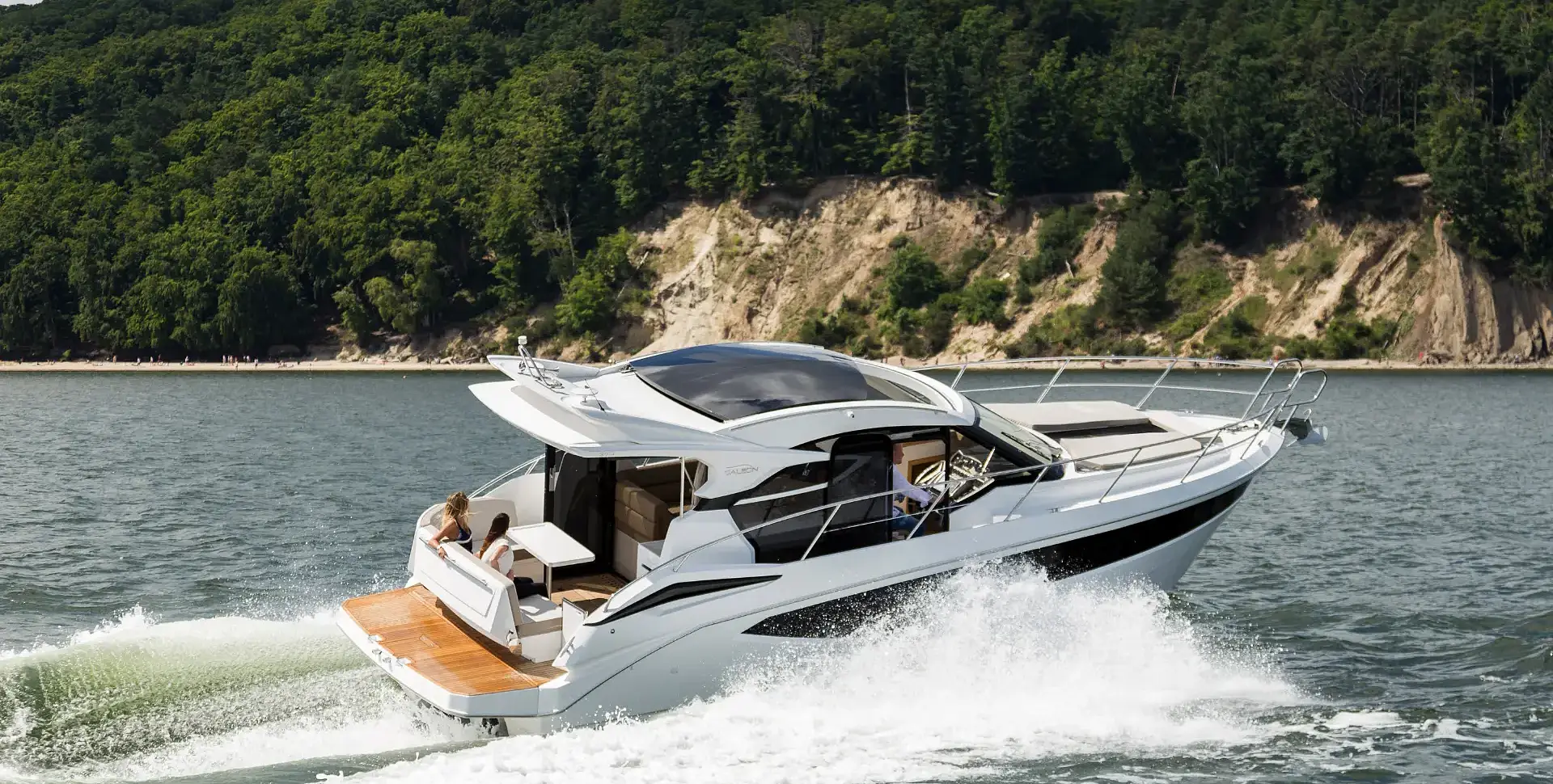 GALEON 370 HTC yacht