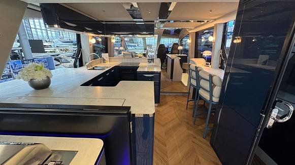 GALEON 640 FLY yacht