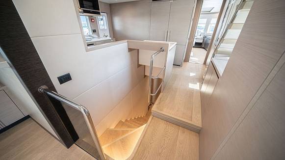 NOMAD 75 SUV yacht