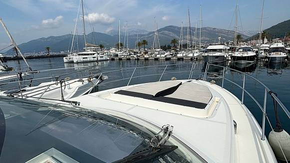 GALEON 445 HTS yacht