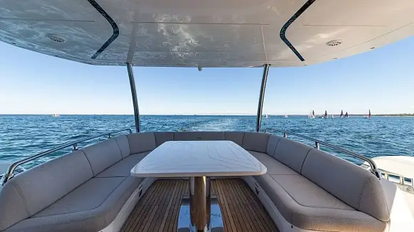 GALEON 800 FLY yacht