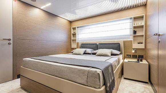 PIOLA yacht
