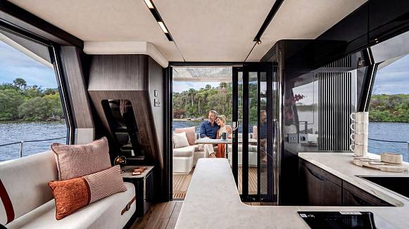 GALEON 520 FLY yacht
