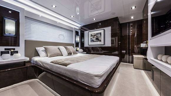PEARL 95 yacht