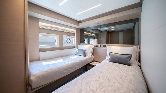 NOMAD 75 SUV yacht
