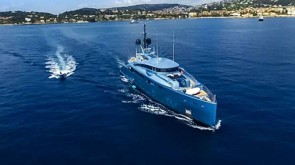 QUEEN ALLA yacht