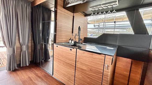 SUNREEF 50 SAILING yacht