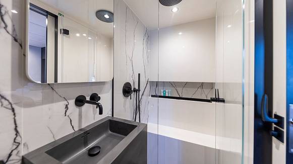 SUNREEF 60 SAILING yacht