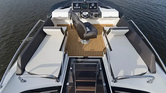 GALEON 430 SKYDECK yacht
