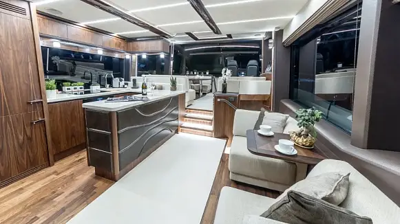 GALEON 680 FLY yacht