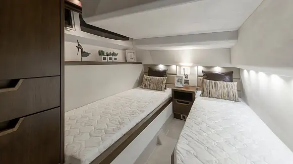 GALEON 420 FLY yacht