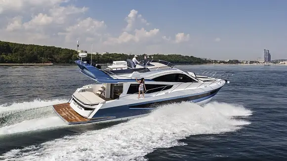 GALEON 550 FLY yacht