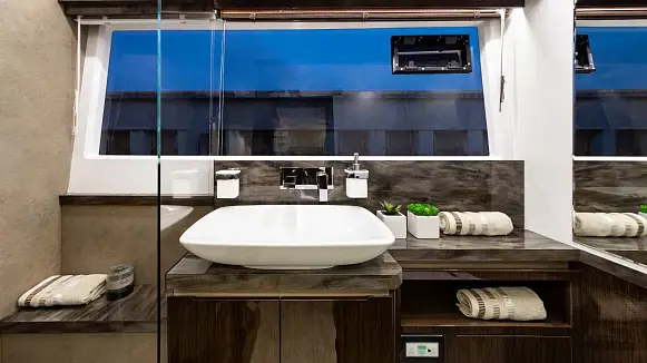 GALEON 640 FLY yacht