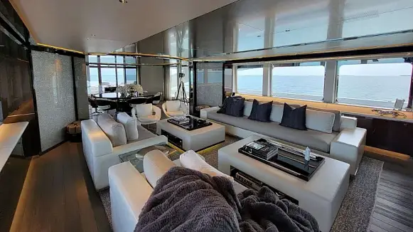 KNIGHT yacht