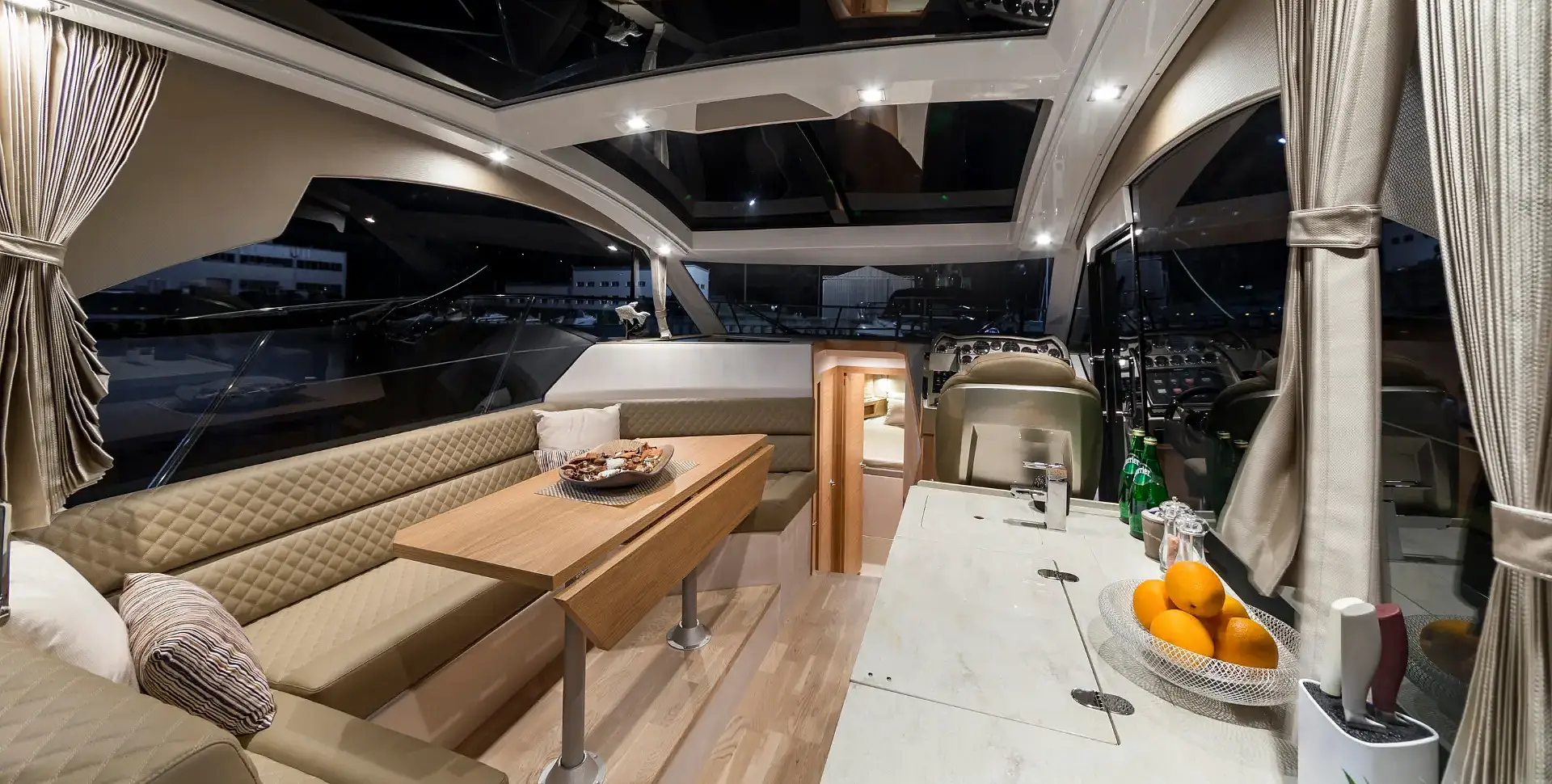 GALEON 370 HTC yacht