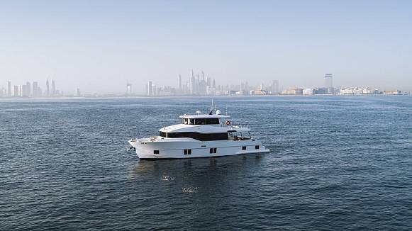 Nomad 70 SUV yacht