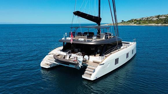 SUNREEF 60 SAILING yacht
