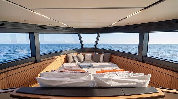 CARAT yacht
