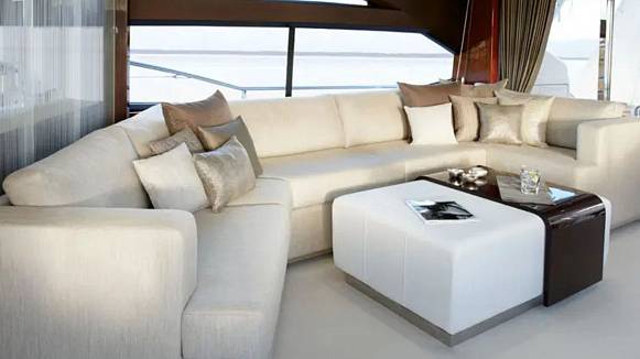 PRINCESS 72 yacht