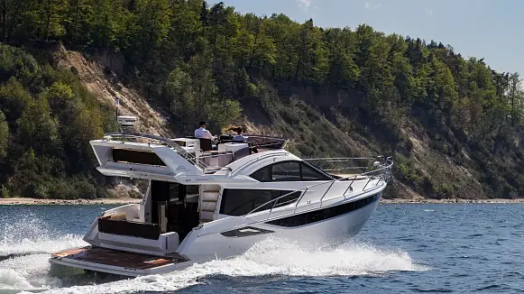 GALEON 420 FLY yacht