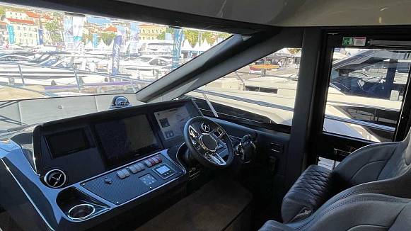 ABSOLUTE 62 FLY yacht