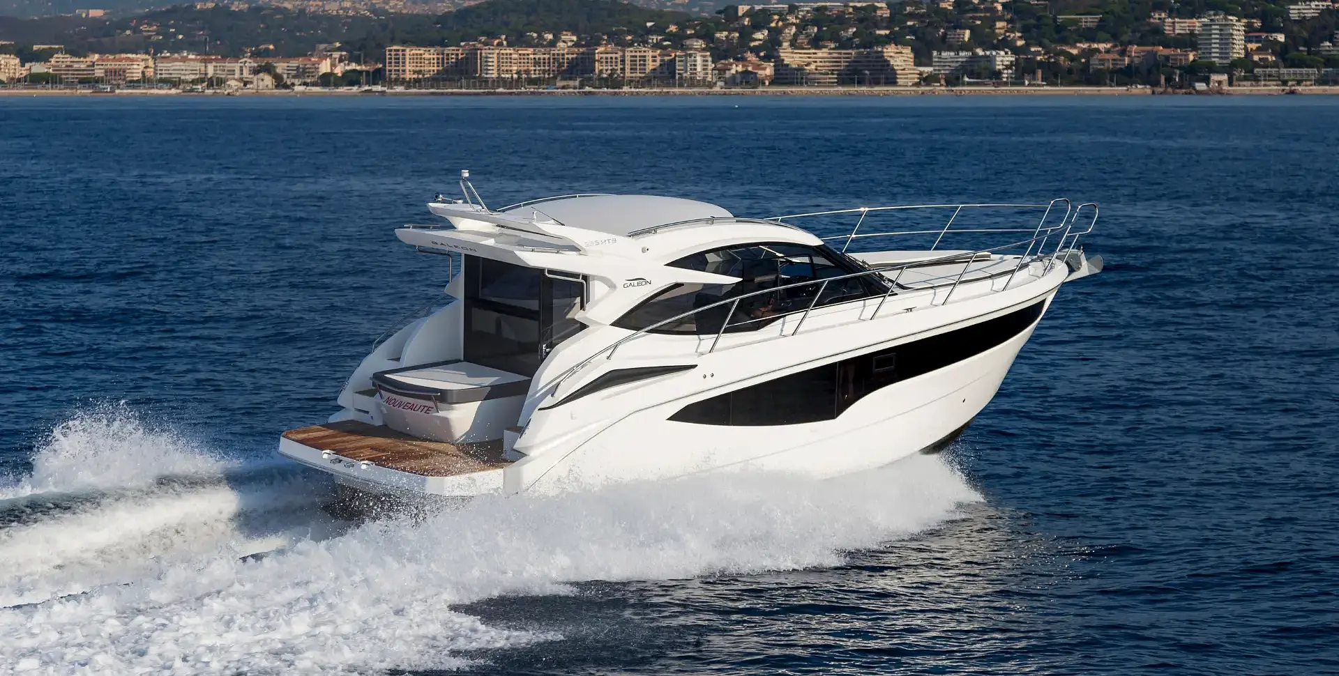 GALEON 365 HTS yacht