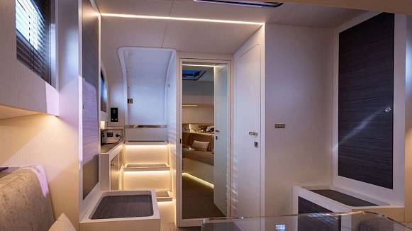 DOMINA 42 WA yacht