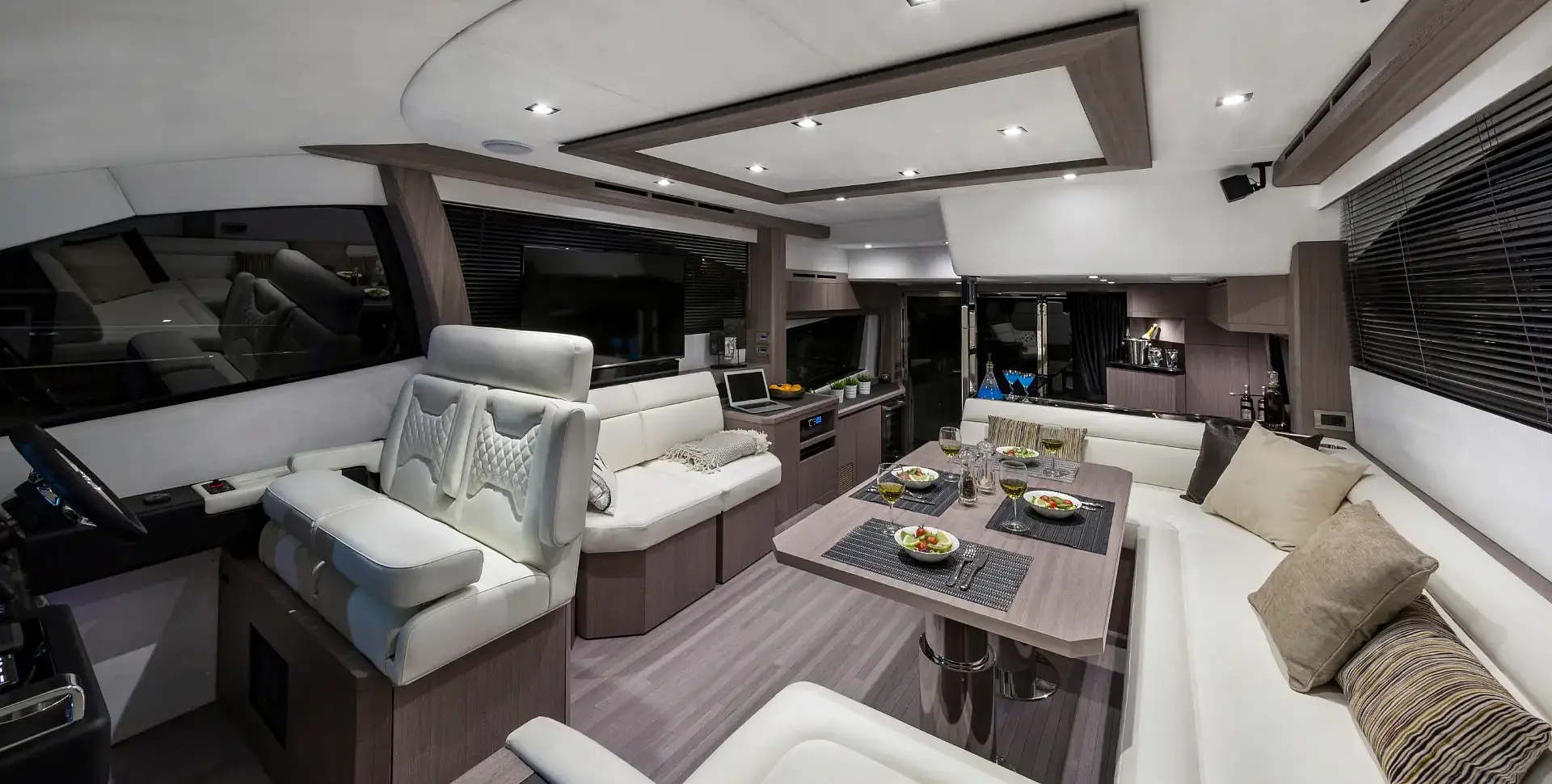 GALEON 550 FLY yacht