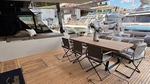 SUNREEF 60 SAILING yacht