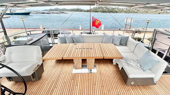 SUNREEF 50 SAILING yacht