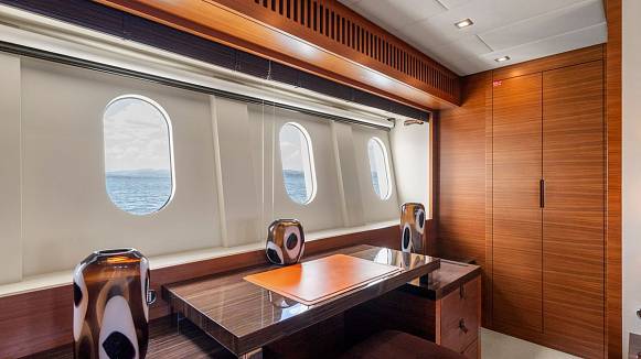 ECLAT yacht