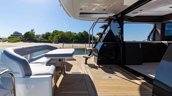 GALEON 510 SKY yacht