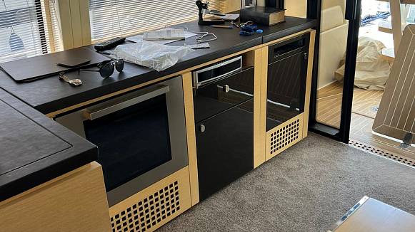 CRANCHI SIXTY 6 FLY yacht