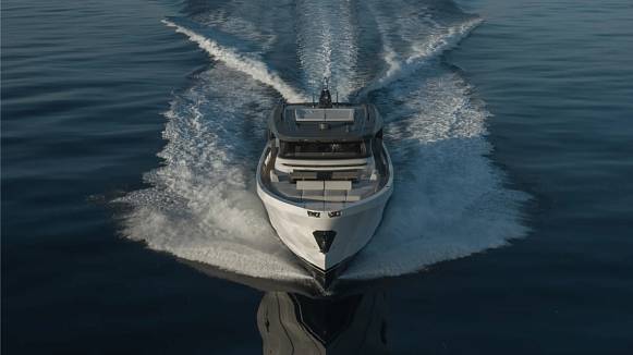 BGX 73 yacht