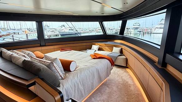 CARAT yacht