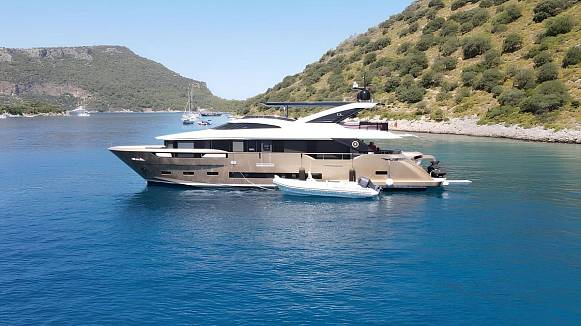 REKOMA yacht