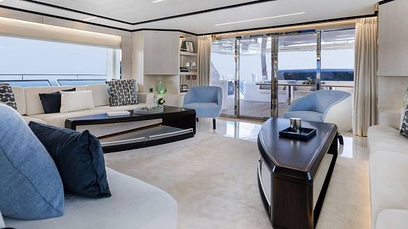 MAJESTY 120 yacht