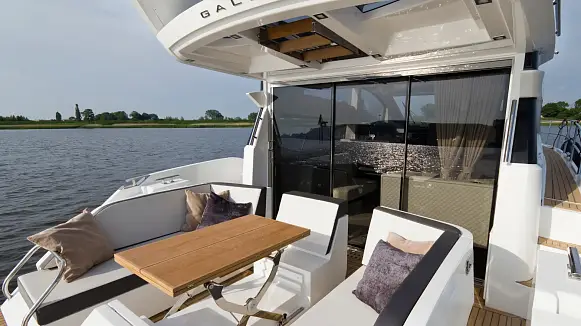 GALEON 430 SKYDECK yacht