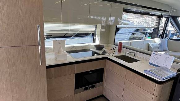 ABSOLUTE 62 FLY yacht